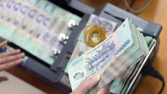 Ngân hàng Nhà nước duy trì hỗ trợ thanh khoản trong lúc tỷ giá căng thẳng
