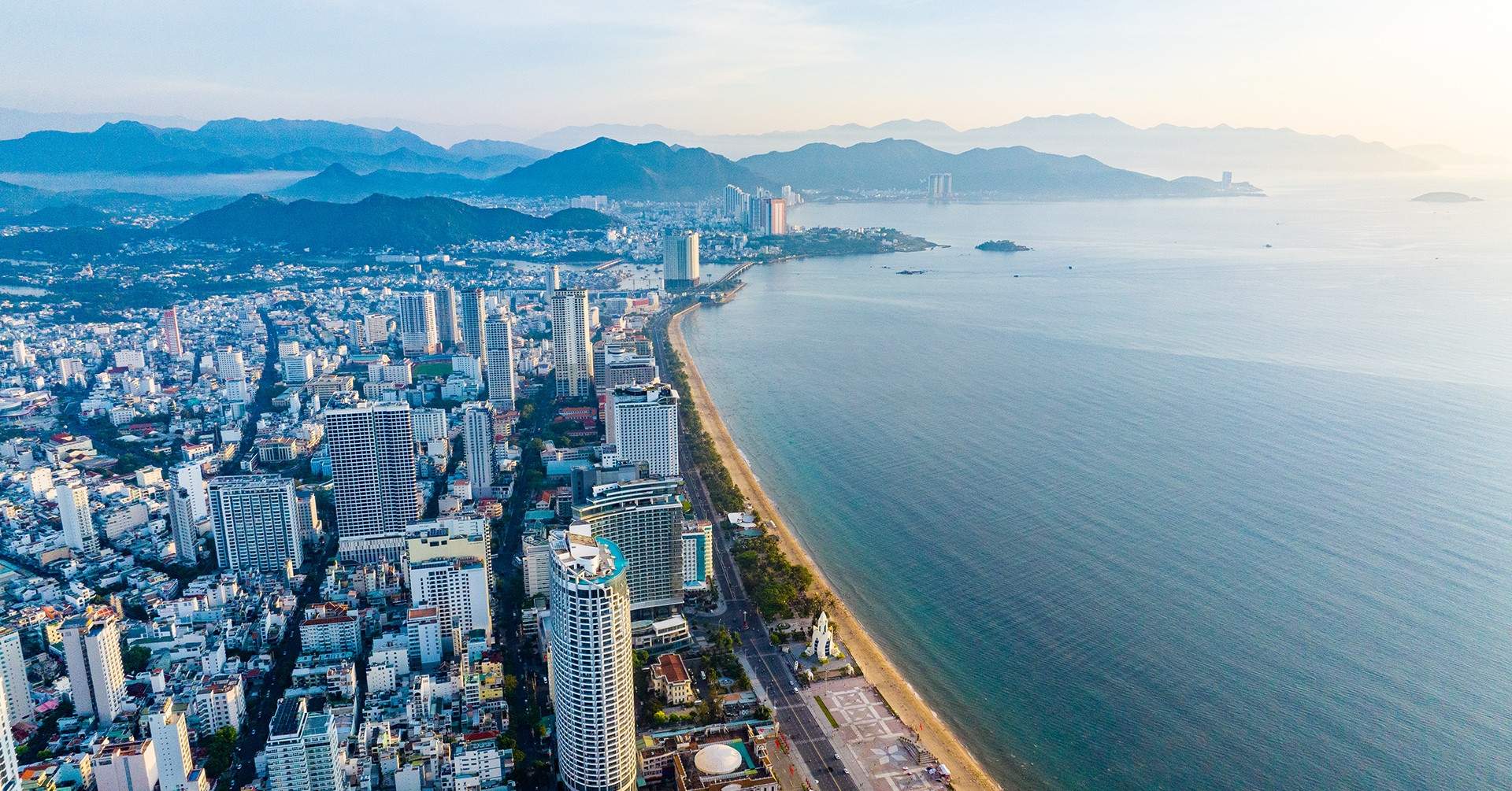 Bất ngờ kinh tế 4 tỉnh muốn lên thành phố trực thuộc Trung ương sau sáp nhập Bất ngờ kinh tế 4 tỉnh muốn lên thành phố trực thuộc Trung ương sau sáp nhập