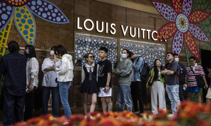 Hong Kong district Tsim Sha Tsui tops global retail rents, overtaking New York’s Madison Avenue Hong Kong district Tsim Sha Tsui tops global retail rents, overtaking New York’s Madison Avenue