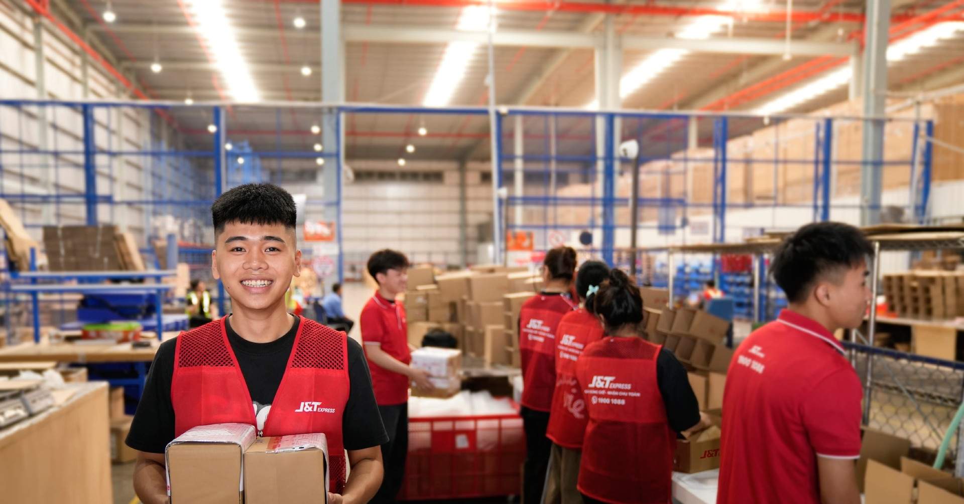 J&T Express – đối tác vận chuyển các sản phẩm công nghệ của Samsung Việt Nam