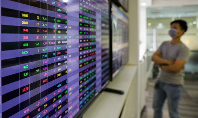 Stocks slip marginally – VnExpress International Stocks slip marginally – VnExpress International