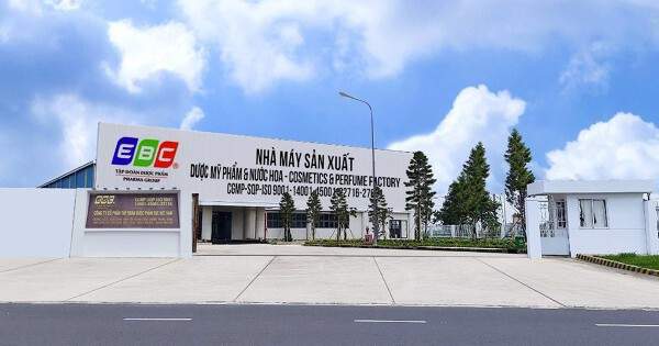Thông tin về công ty đứng sau nhà máy sản xuất mỹ phẩm Hanayuki do chồng Đoàn Di Băng phân phối