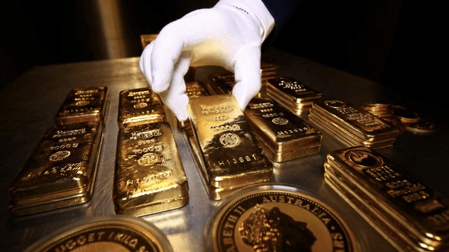 Giá vàng tăng vì đồng USD quay đầu giảm, SPDR Gold Trust bán ròng hơn 6 tấn vàng tuần này Giá vàng tăng vì đồng USD quay đầu giảm, SPDR Gold Trust bán ròng hơn 6 tấn vàng tuần này