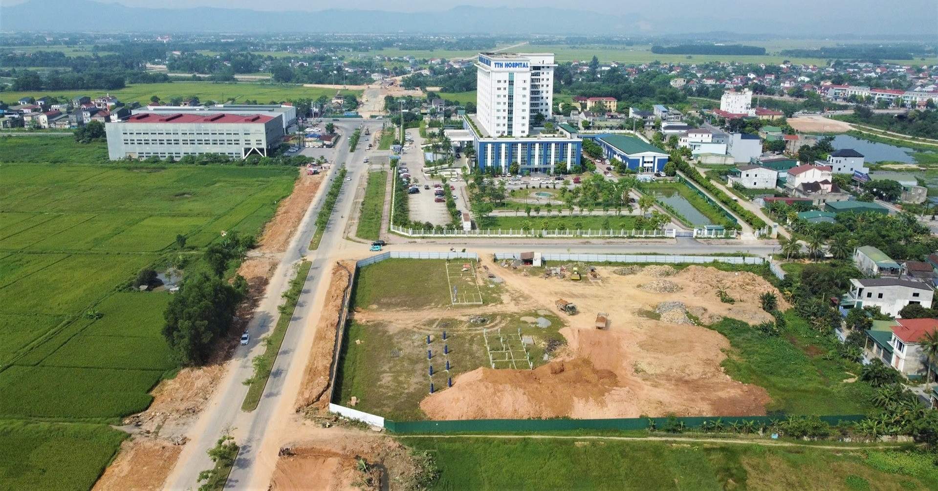 Đại gia xăng dầu bất ngờ xin dừng dự án và trả lại đất cho Hà Tĩnh Đại gia xăng dầu bất ngờ xin dừng dự án và trả lại đất cho Hà Tĩnh
