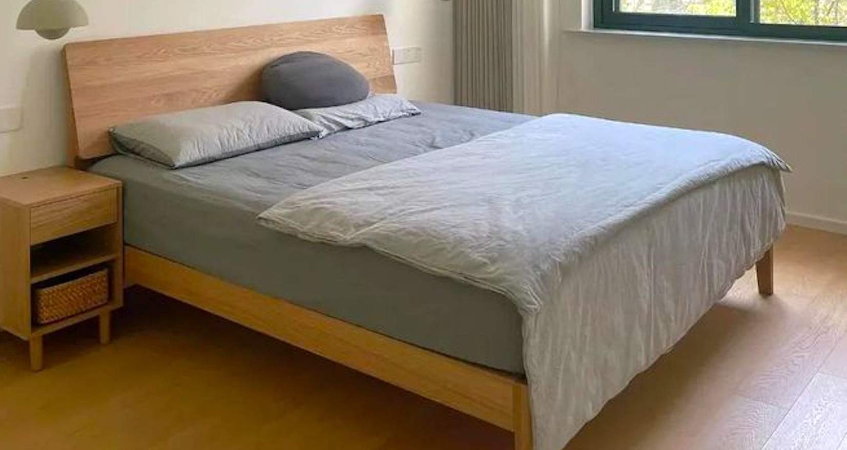 Giường phòng ngủ không nên tiếc tiền mà mua size nhỏ