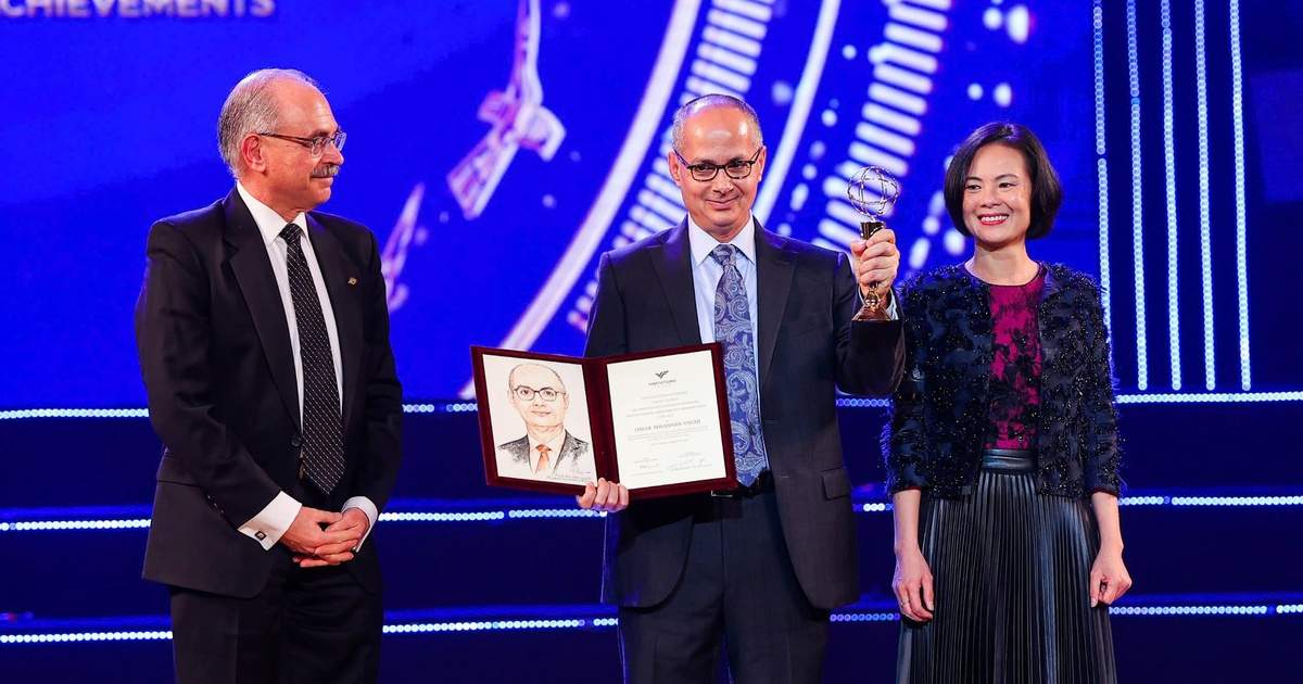 Chủ nhân Giải thưởng VinFuture nhận Giải Nobel Hóa học 2025 Chủ nhân Giải thưởng VinFuture nhận Giải Nobel Hóa học 2025