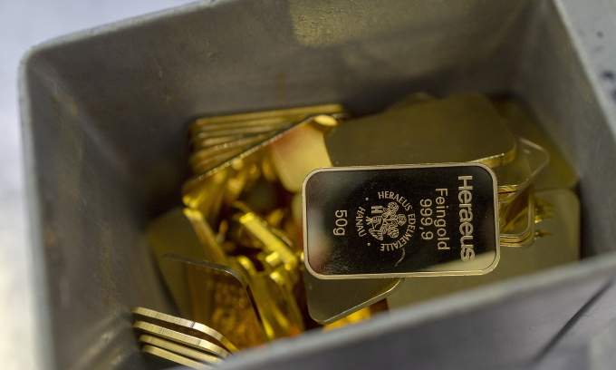 Gold’s slide forecast to continue this week: analysts Gold’s slide forecast to continue this week: analysts