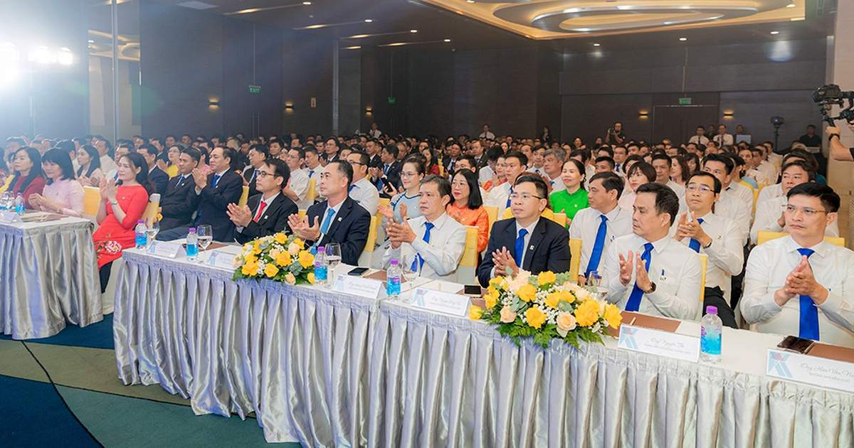 Khatoco tôn vinh và tri ân người lao động nhân dịp kỷ niệm 42 năm thành lập Khatoco tôn vinh và tri ân người lao động nhân dịp kỷ niệm 42 năm thành lập