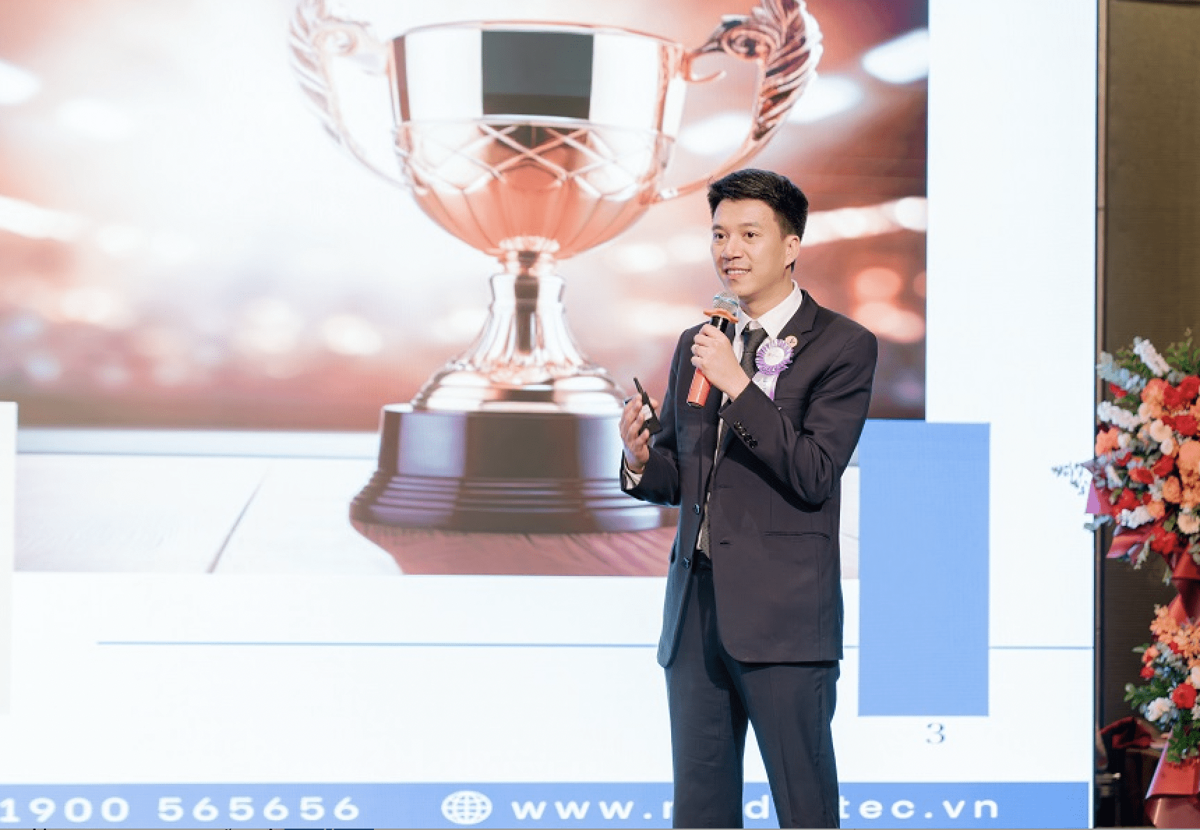 Medlatec Group nhận đầu tư từ Ares Management để phát triển y tế Việt Nam lên chuẩn quốc tế Medlatec Group nhận đầu tư từ Ares Management để phát triển y tế Việt Nam lên chuẩn quốc tế