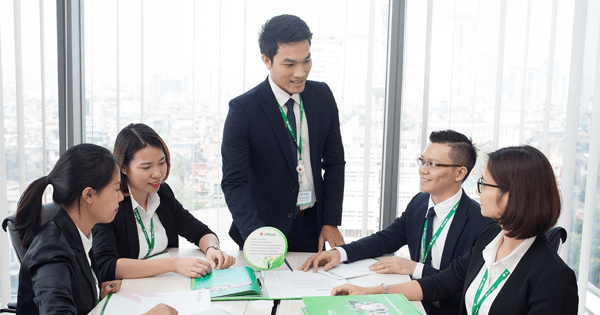 Ngân hàng tư nhân lớn nhất hệ thống tăng mạnh lương nhân viên Ngân hàng tư nhân lớn nhất hệ thống tăng mạnh lương nhân viên