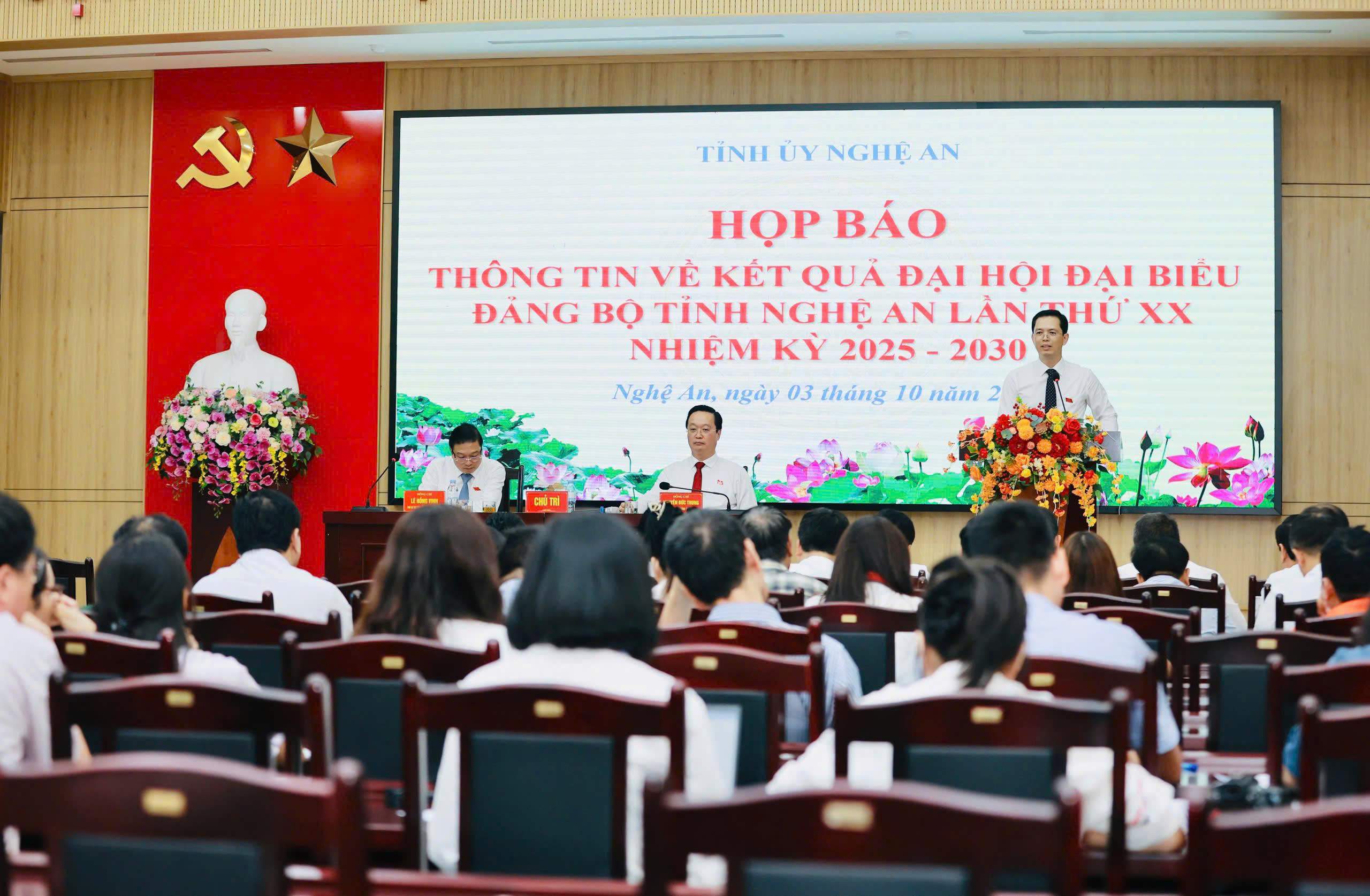 Nghệ An đặt mục tiêu tăng trưởng GRDP trên 12%, thu nhập bình quân đạt 190 triệu đồng/người Nghệ An đặt mục tiêu tăng trưởng GRDP trên 12%, thu nhập bình quân đạt 190 triệu đồng/người