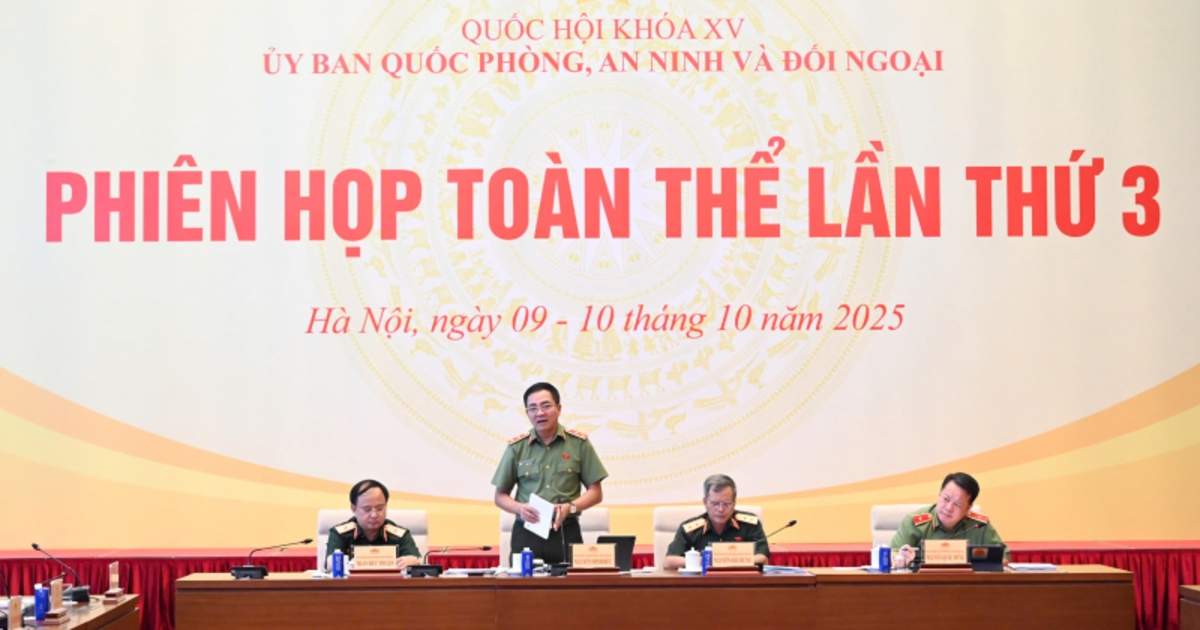 Nghiêm cấm sử dụng AI tạo clip giả mạo =