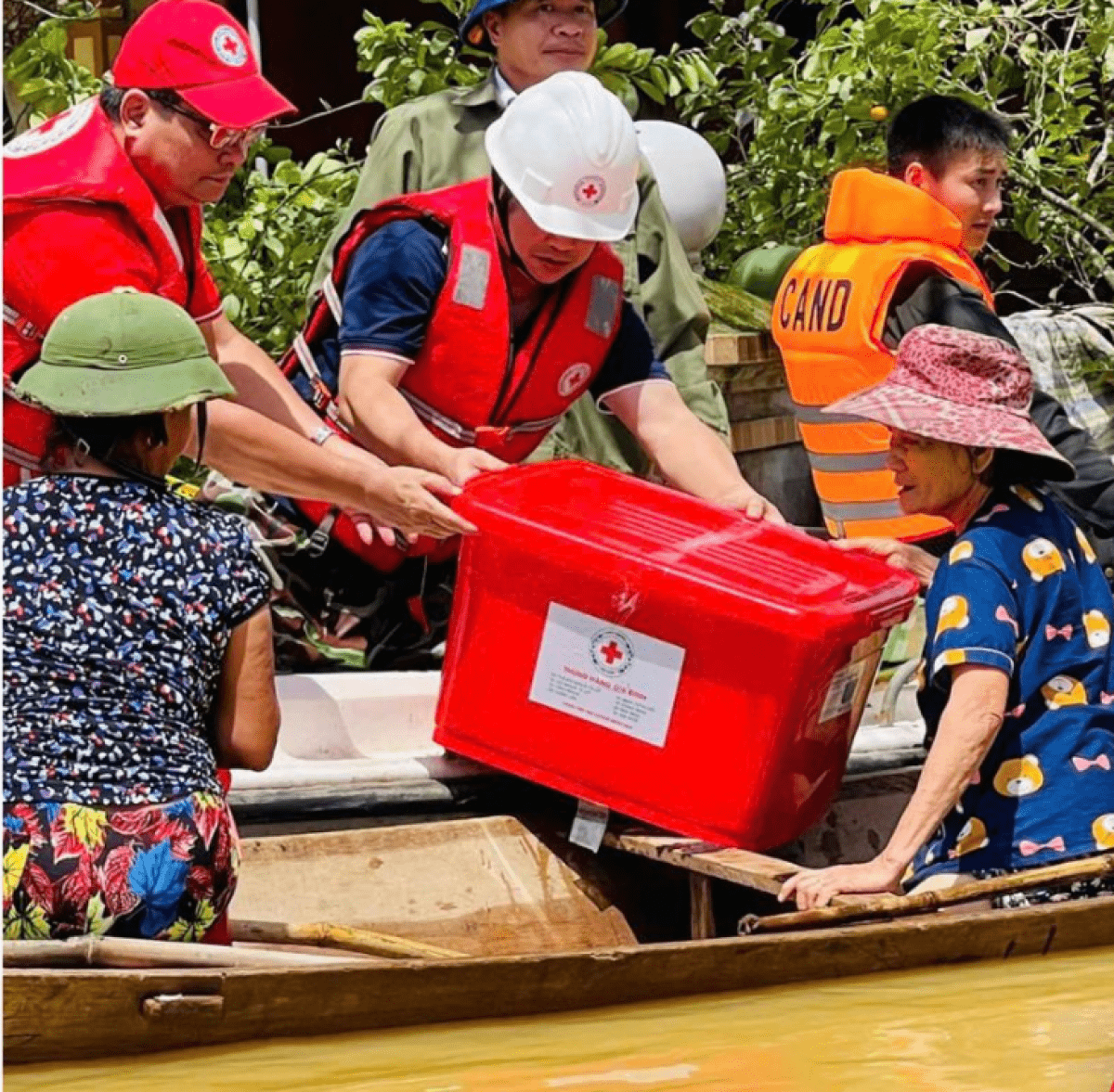Singapore Red Cross sends over ,000 to support flood relief efforts in Vietnam
