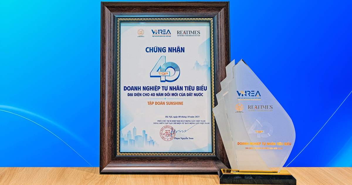 Sunshine Group đạt Top 40 doanh nghiệp tư nhân tiêu biểu kỷ niệm 40 năm Đổi mới Sunshine Group đạt Top 40 doanh nghiệp tư nhân tiêu biểu kỷ niệm 40 năm Đổi mới