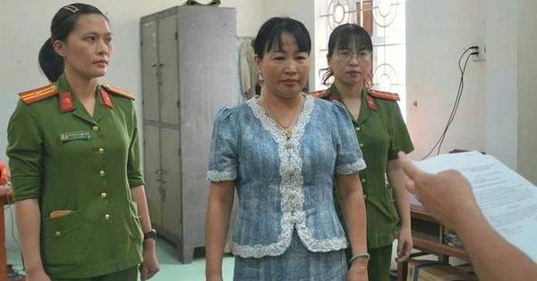 Thép Hòa Phát Dung Quất tố giác vụ “rút ruột” hàng ngàn khối đá của Nhà nước, Giám đốc một công ty bị bắt Thép Hòa Phát Dung Quất tố giác vụ “rút ruột” hàng ngàn khối đá của Nhà nước, Giám đốc một công ty bị bắt