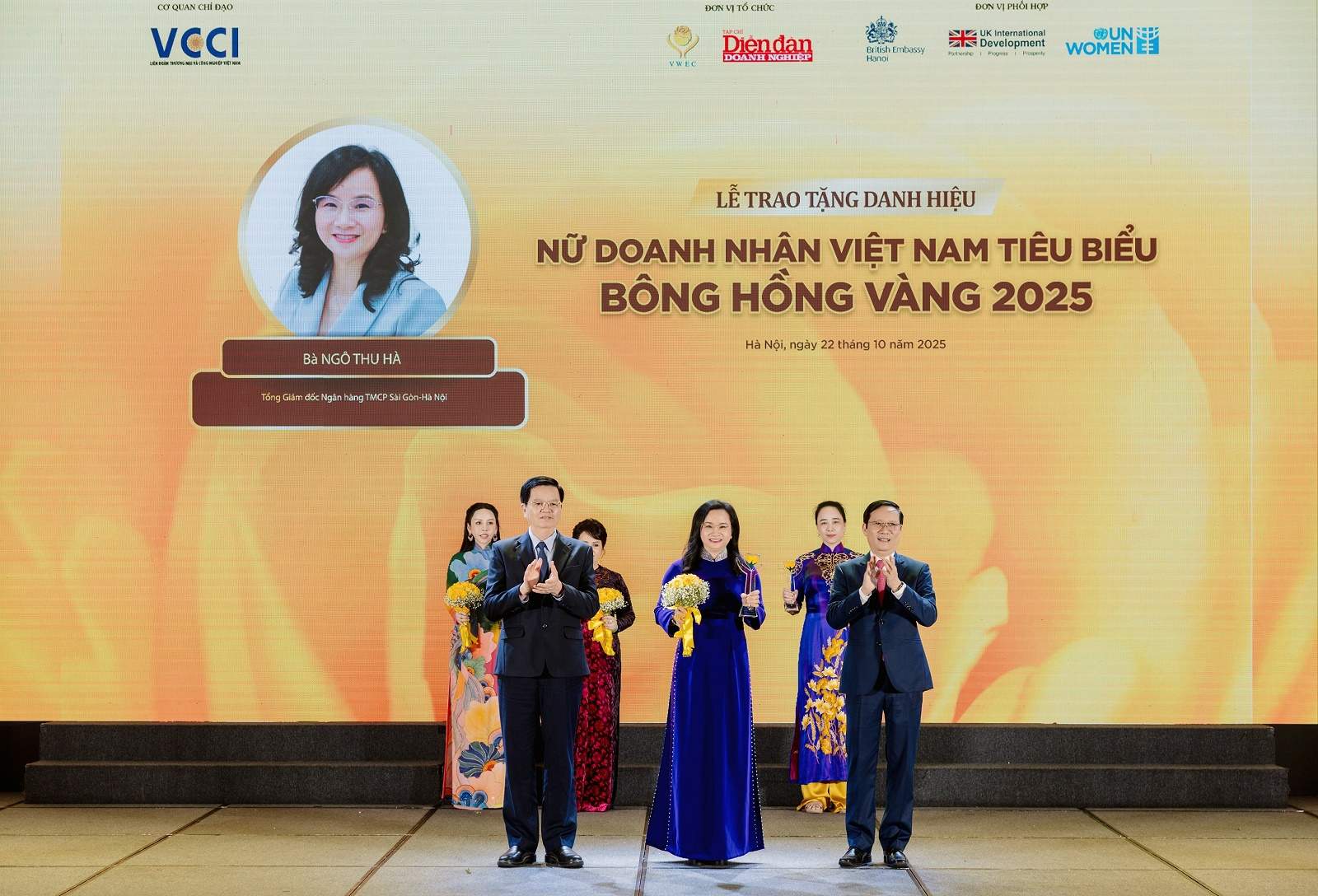 Tổng giám đốc SHB được vinh danh “Nữ doanh nhân Việt Nam tiêu biểu – Bông hồng vàng” năm 2025 Tổng giám đốc SHB được vinh danh “Nữ doanh nhân Việt Nam tiêu biểu – Bông hồng vàng” năm 2025