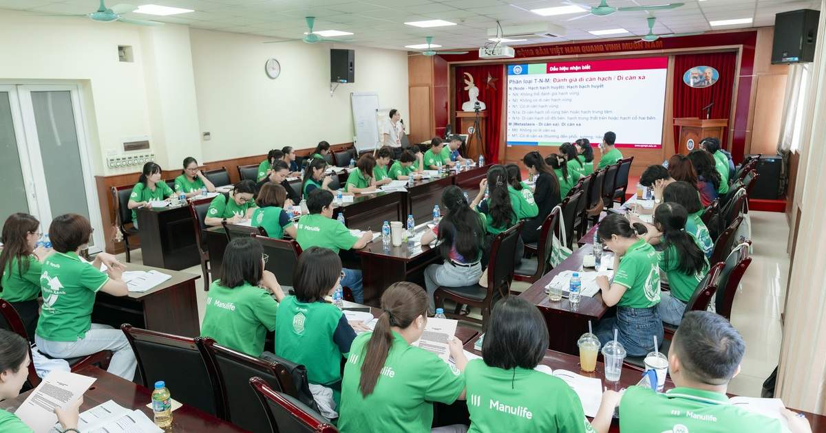 Tư vấn viên bảo hiểm Manulife được đào tạo kiến thức sức khỏe cộng đồng Tư vấn viên bảo hiểm Manulife được đào tạo kiến thức sức khỏe cộng đồng