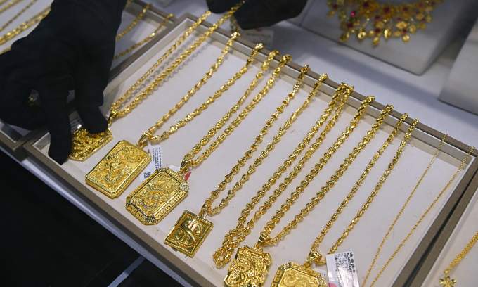Vietnam gold price dips to 2-week low Vietnam gold price dips to 2-week low