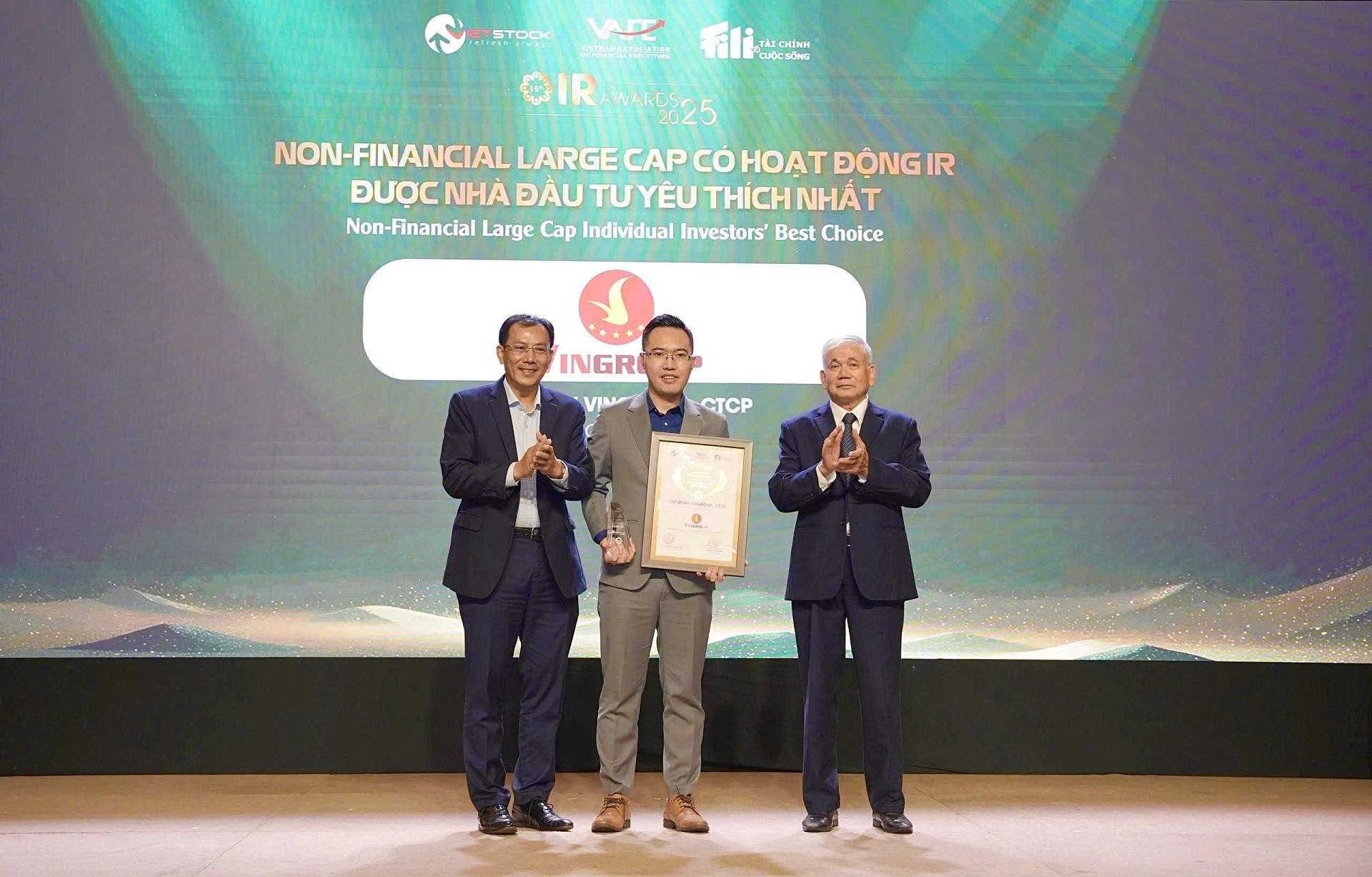 Vingroup thuộc Top 3 Doanh nghiệp niêm yết có hoạt động IR được yêu thích nhất