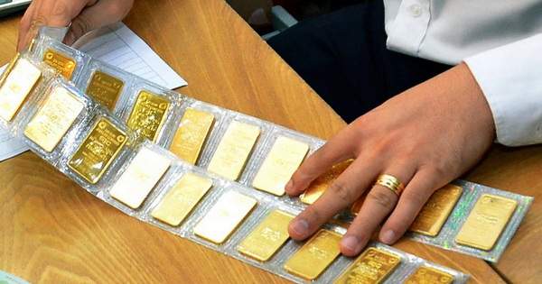 Giá vàng miếng SJC tự do “bốc hơi” 15 triệu đồng chỉ trong 2 ngày