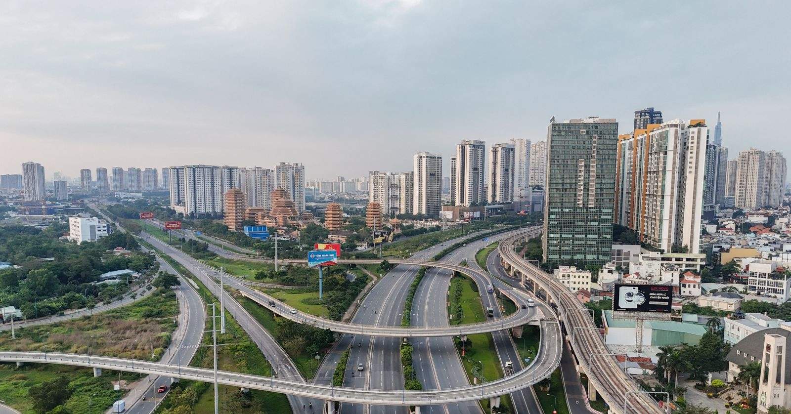 Bất động sản Đông TP.HCM bứt phá từ hạ tầng tỉ đô