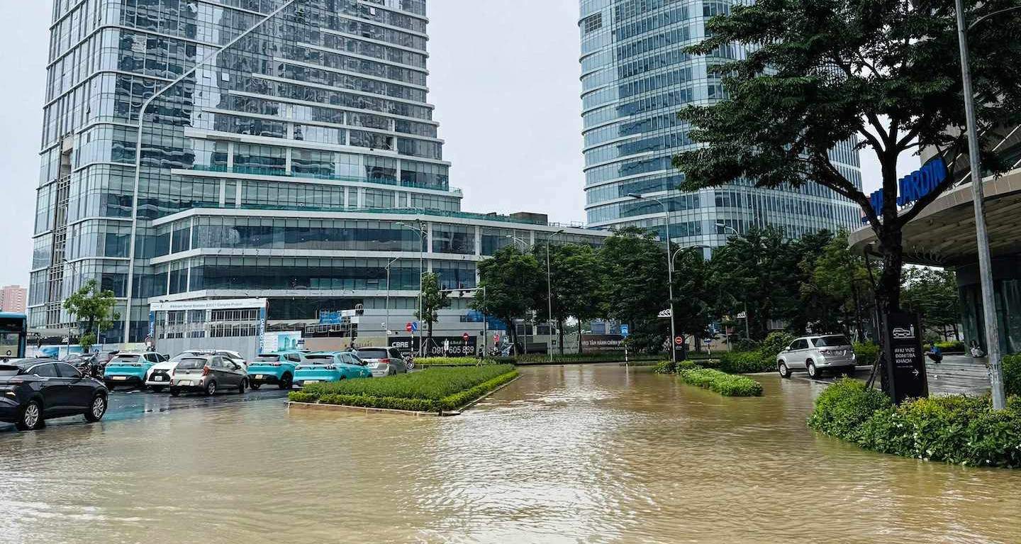 Cứ mưa lớn là ngập khu đô thị Hà Nội yêu cầu chủ đầu tư thực hiện ngay việc này