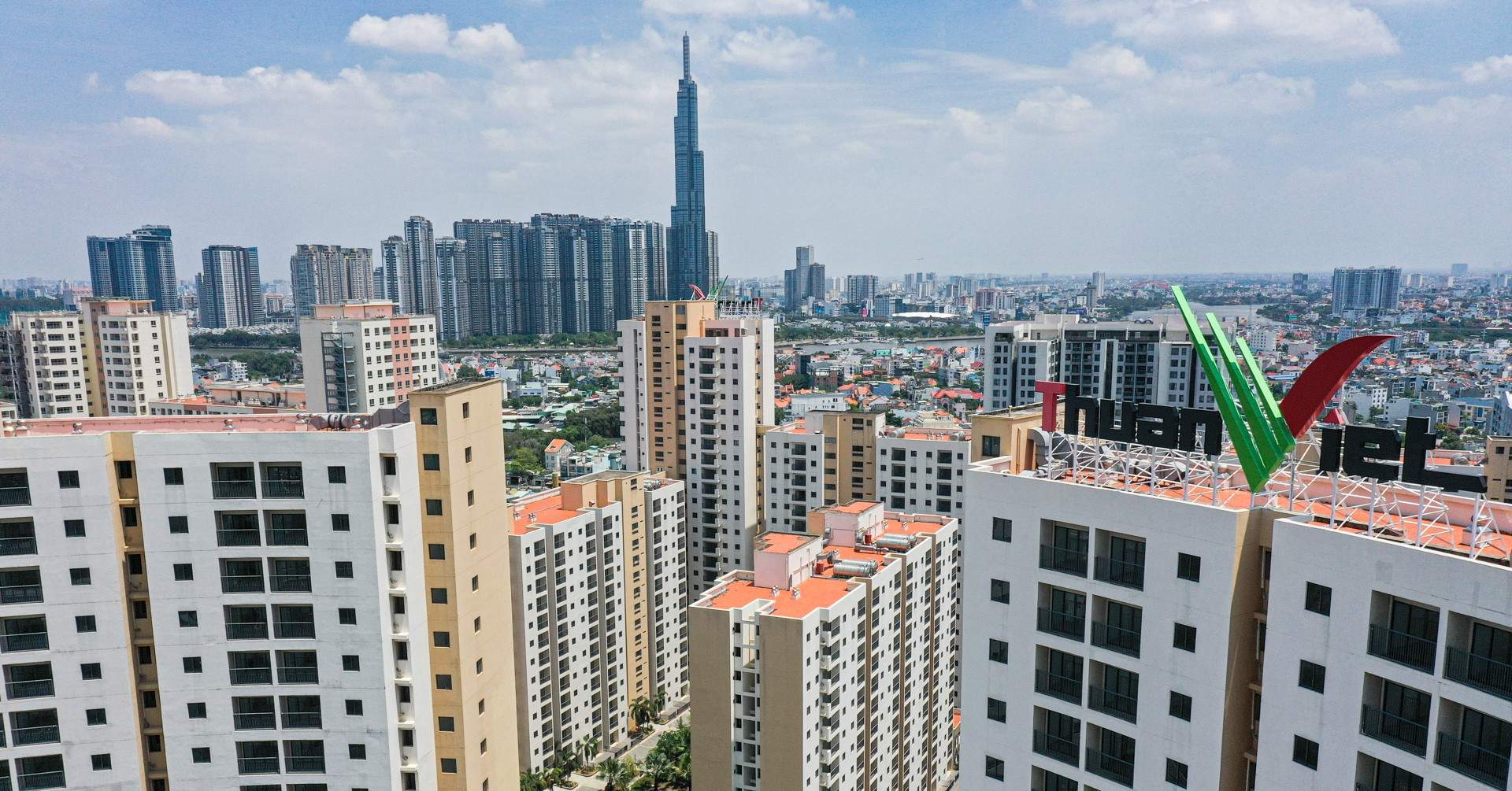Đề xuất gỡ vướng thực trạng ‘vừa thừa, vừa thiếu’ nhà tái định cư ở TPHCM 