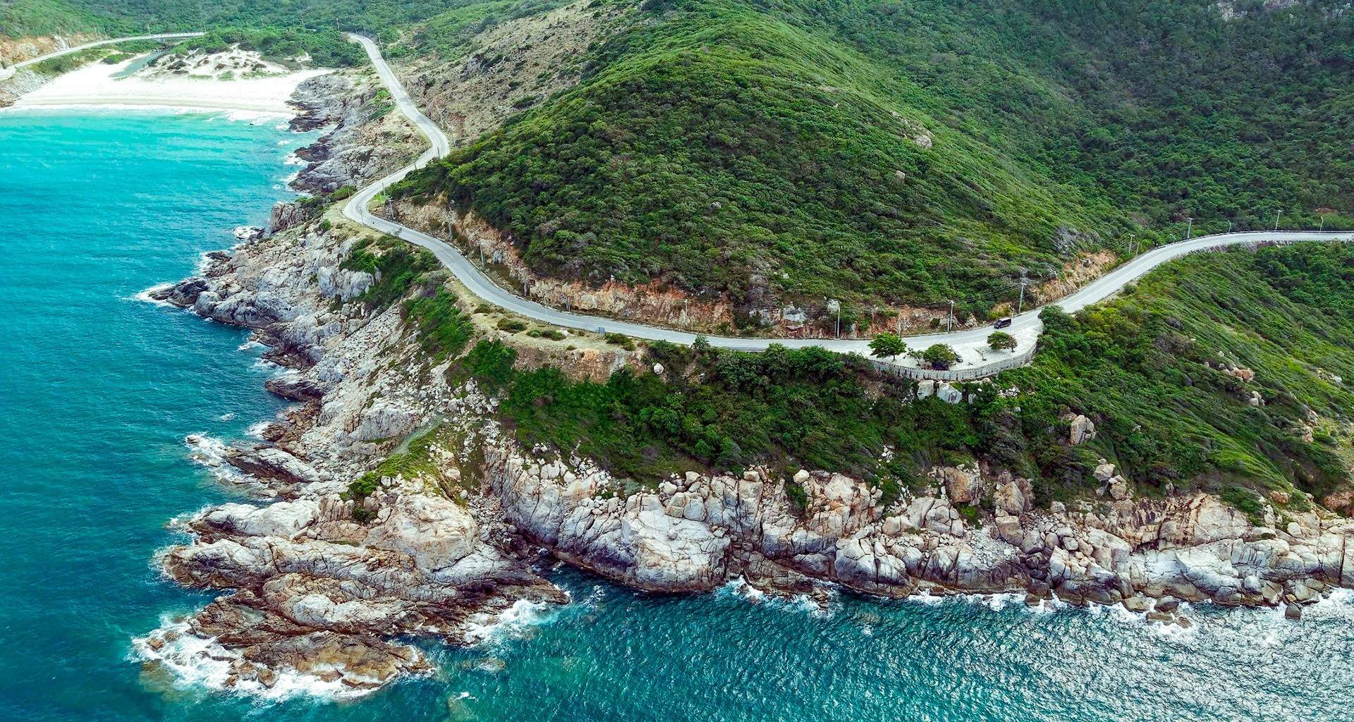 Đề xuất xây cầu vượt biển nối sân bay Cam Ranh, mức đầu tư 10.000 tỷ đồng