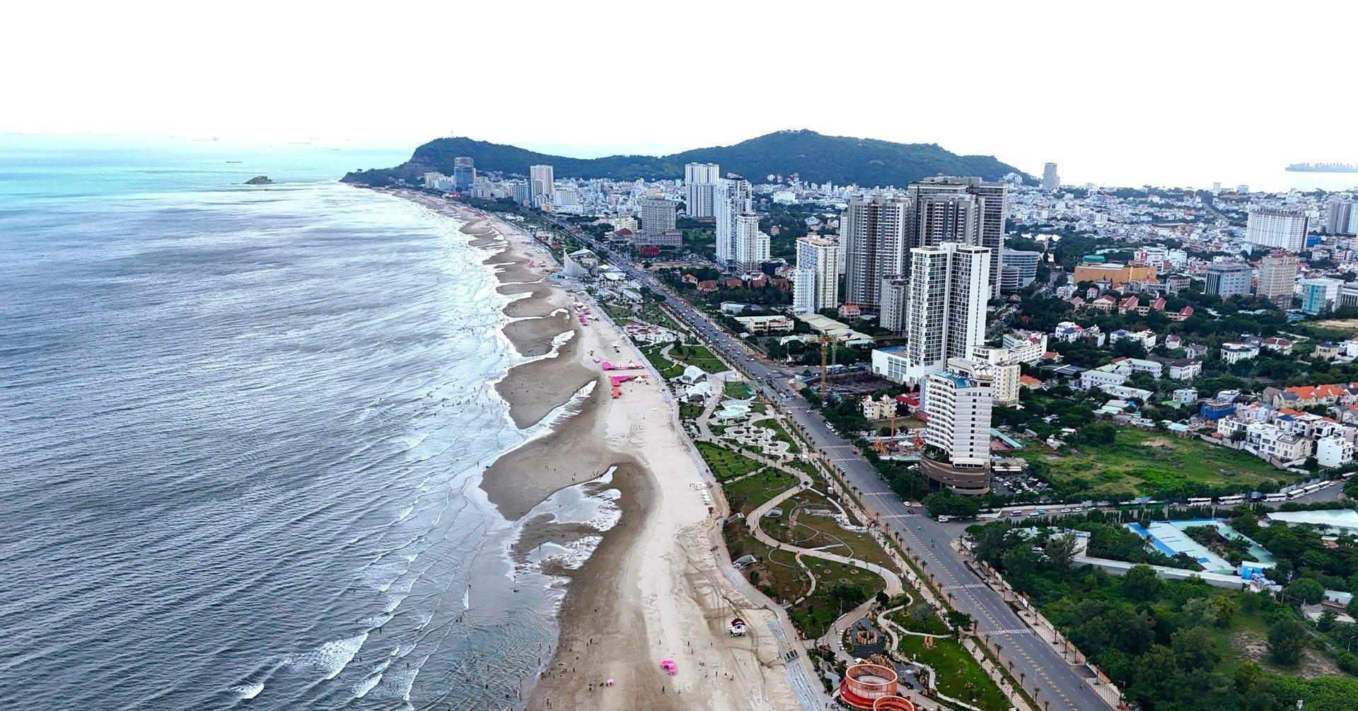 Vũng Tàu nhận bàn giao hơn 7.500m2 đất mở rộng dự án quảng trường Thùy Vân
