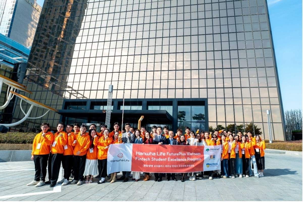 Hanwha Life hosts training course in South Korea for Vietnamese fintech talents