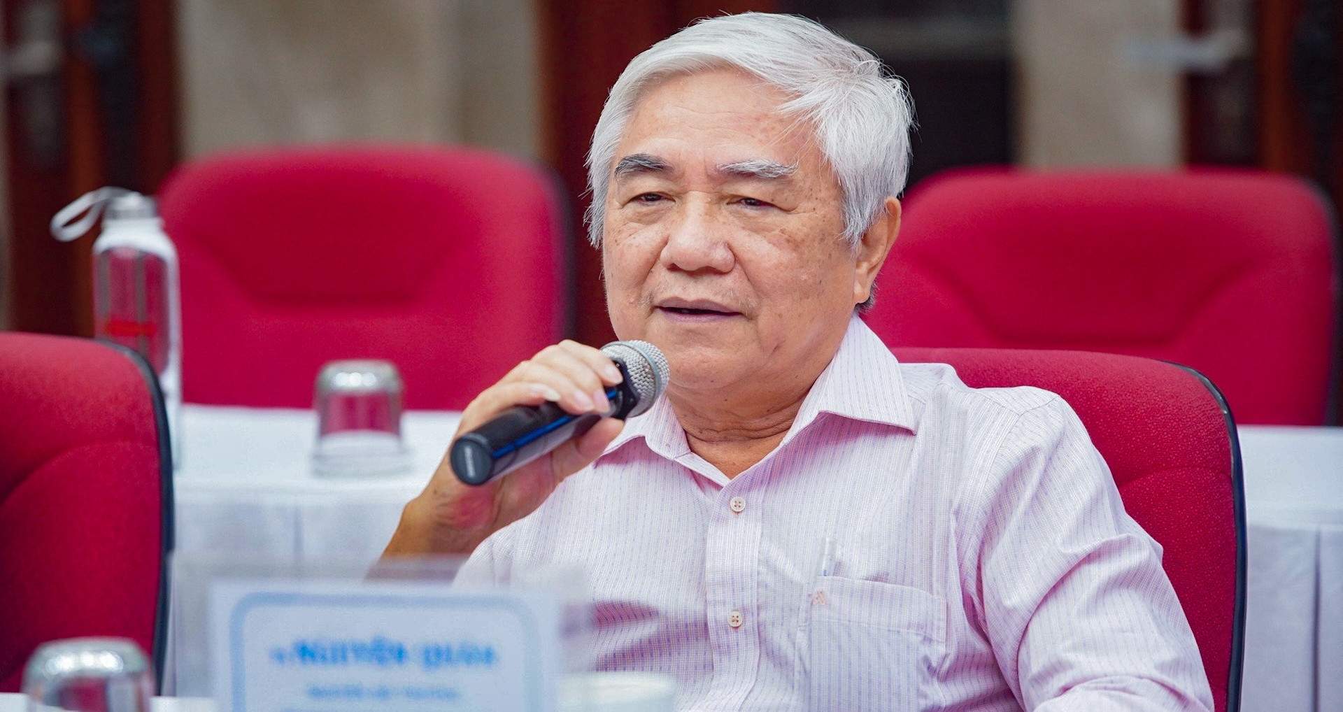 Nguyên Bộ trưởng nói thẳng điều khiến doanh nghiệp bán dẫn e ngại 