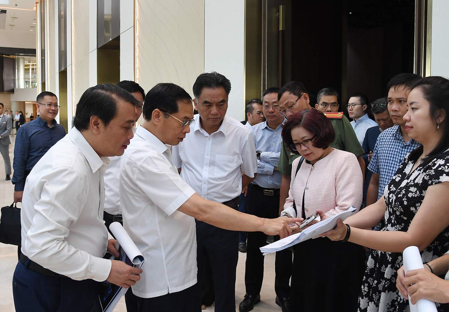 Phó Thủ tướng Bùi Thanh Sơn kiểm tra địa điểm tổ chức Diễn đàn Kinh tế mùa Thu 2025