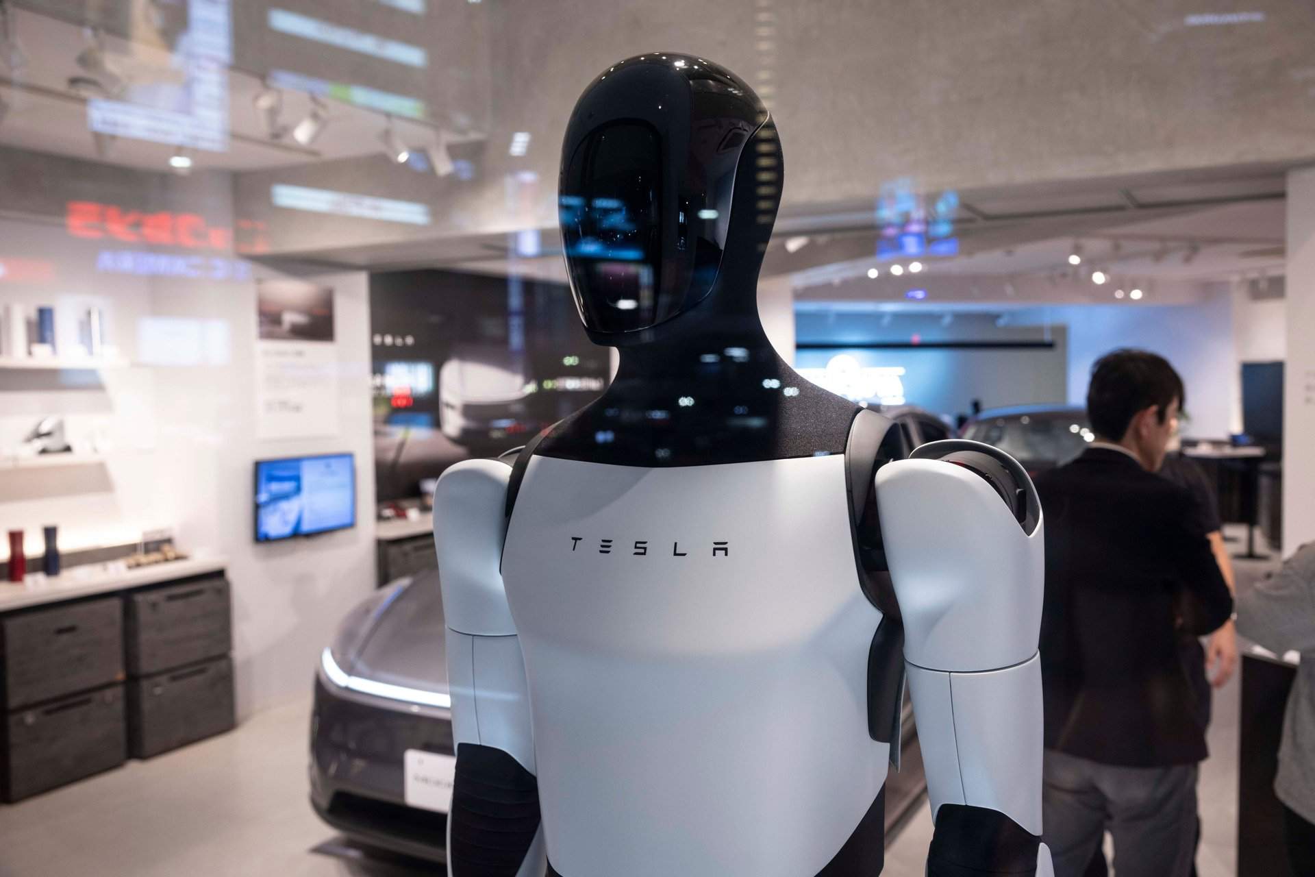 Vì sao Tesla chấp thuận gói thưởng 1 nghìn tỷ USD cho Elon Musk?