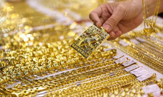 Vietnam gold prices fall – VnExpress International