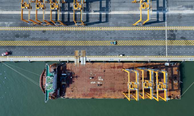 Vietnam records .6B trade surplus in 10 months