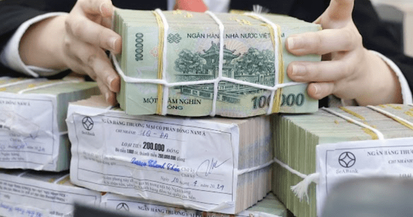 Động thái lạ của các “ông lớn” ngân hàng giữa làn sóng tăng lãi suất tiền gửi