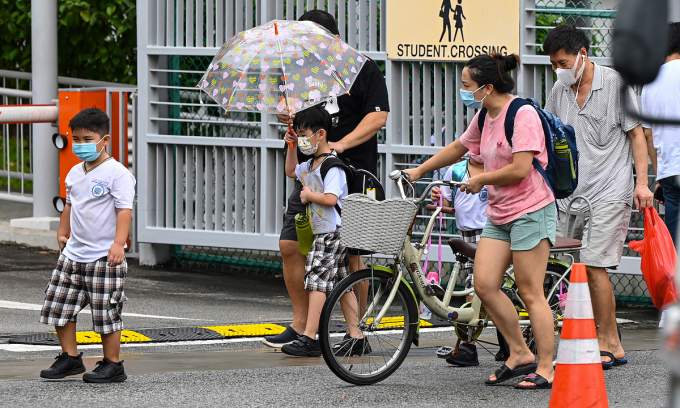 8,500 Singapore families to get 8 voucher for next school year 8,500 Singapore families to get 8 voucher for next school year