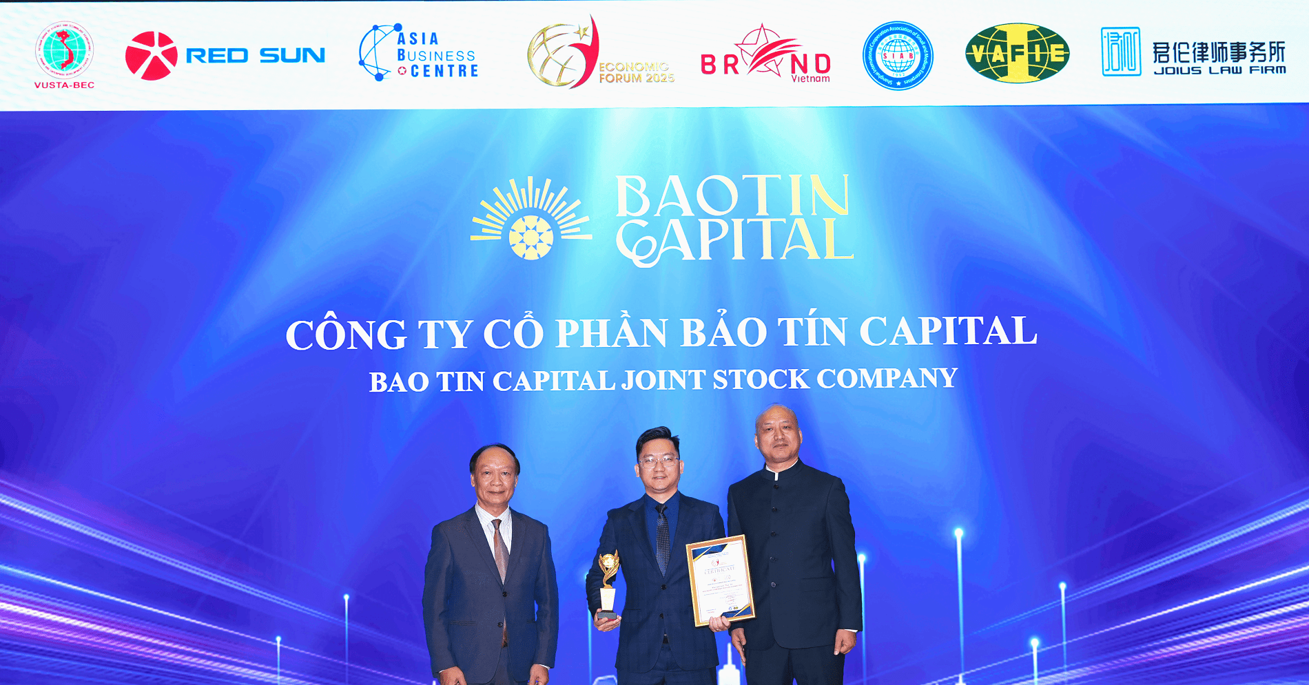 Bảo Tín Capital đạt Top 10 Doanh nghiệp xuất sắc Châu Á