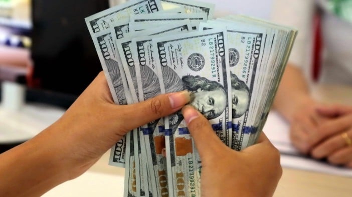 Thị trường chợ đen nổi sóng, thế giới còn nhiều ẩn số