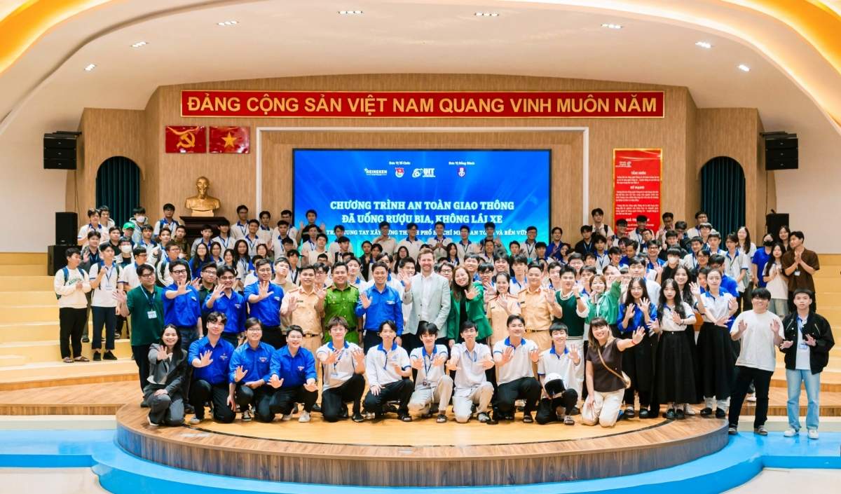 HEINEKEN Vietnam partners with Ho Chi Minh City Traffic Police on road safety drive HEINEKEN Vietnam partners with Ho Chi Minh City Traffic Police on road safety drive
