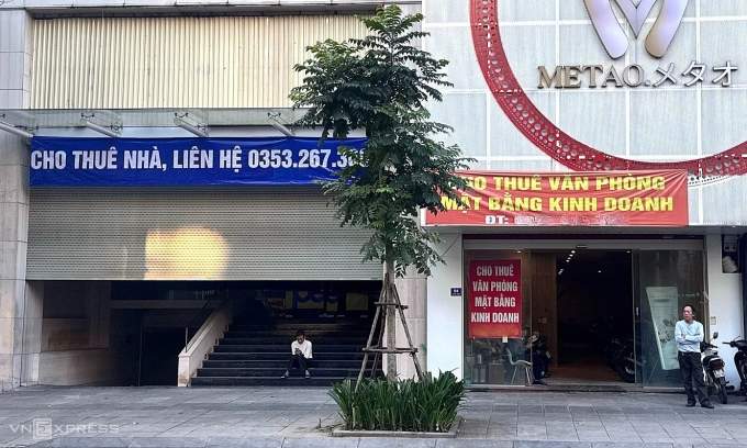 Hanoi, HCMC shophouses find fewer takers as businesses shift to online sales Hanoi, HCMC shophouses find fewer takers as businesses shift to online sales