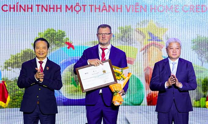 Home Credit honored among top 10 sustainable companies in trade-services Home Credit honored among top 10 sustainable companies in trade-services