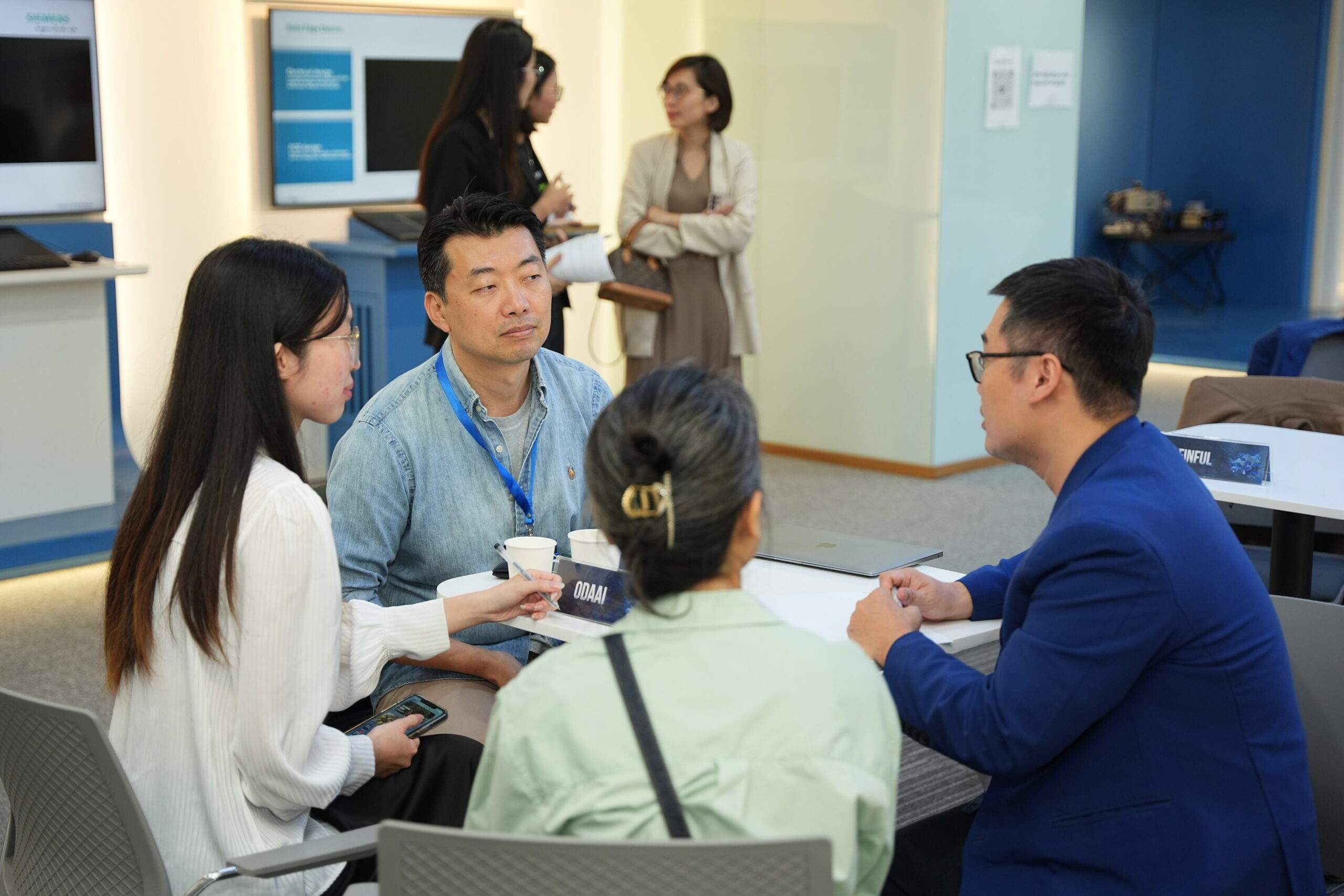 Hơn 40 phiên kết nối chuyên sâu tại Chương trình VietLeap AI Accelerator