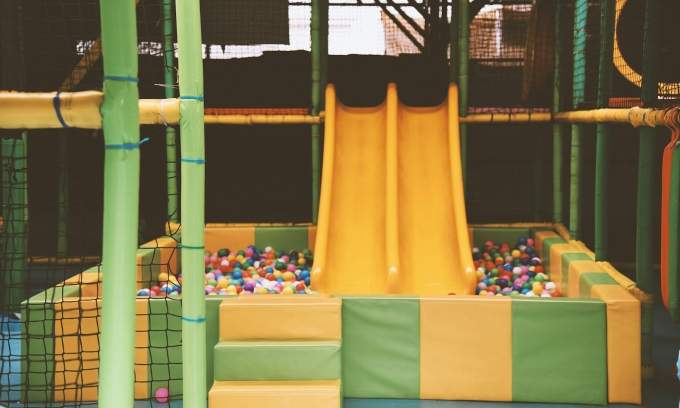 My brother-in-law burns his family’s savings on a children’s playground that sells just 5 tickets daily My brother-in-law burns his family’s savings on a children’s playground that sells just 5 tickets daily