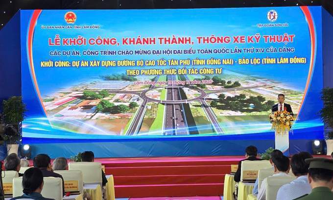 Tan Phu-Bao Loc Expressway launched to cut HCMC-Da Lat travel time down to 3 hours Tan Phu-Bao Loc Expressway launched to cut HCMC-Da Lat travel time down to 3 hours
