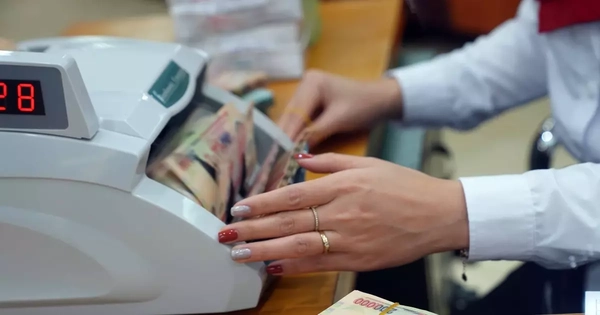 Vì sao lãi suất huy động tăng mạnh cuối năm? Vì sao lãi suất huy động tăng mạnh cuối năm?