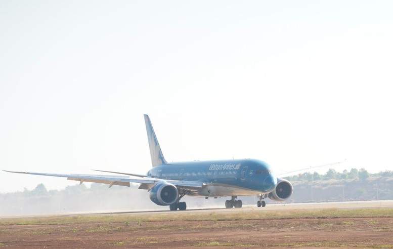Vietnam Airlines thực hiện chuyến bay chở khách đầu tiên tại Sân bay Long Thành