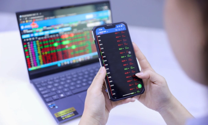 Vietnam stocks tumble to 3-week low
