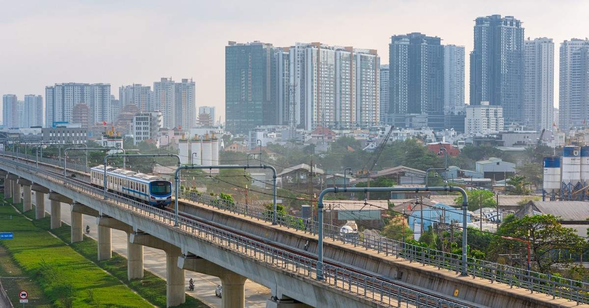 Metro số 1 chạy, giá căn hộ dọc tuyến leo thang