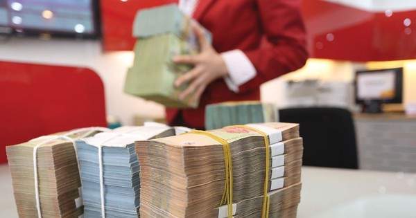 Lý do ngân hàng ồ ạt ‘bơm vốn’
